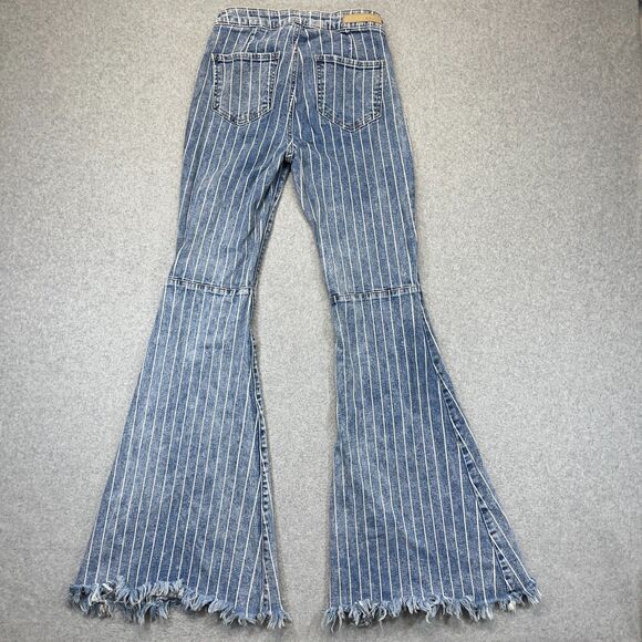 Cello Flare Jeans Women’s 4 Blue White Pinstripe Open Hem - Picture 5 of 14